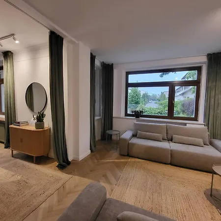 Apartment Moderna Sea